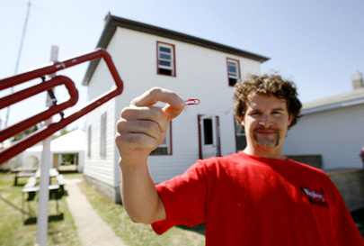 red paperclip house
